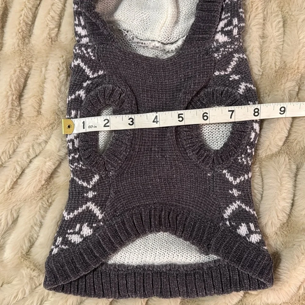 Bee & Willow Grey/white pet dog sweater XS/S